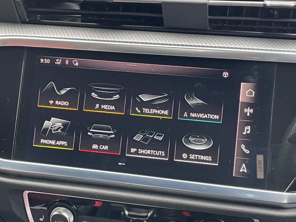 Used Audi Q3 2020 for sale - 76840440: Photo 39