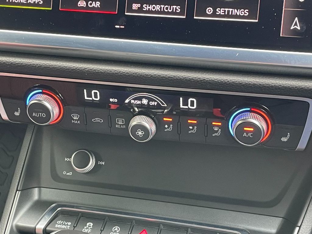 Used Audi Q3 2020 for sale - 76840440: Photo 43