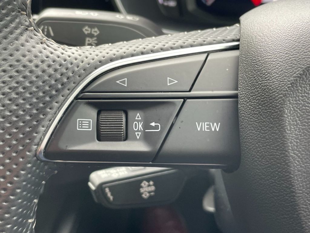 Used Audi Q3 2020 for sale - 76840440: Photo 46