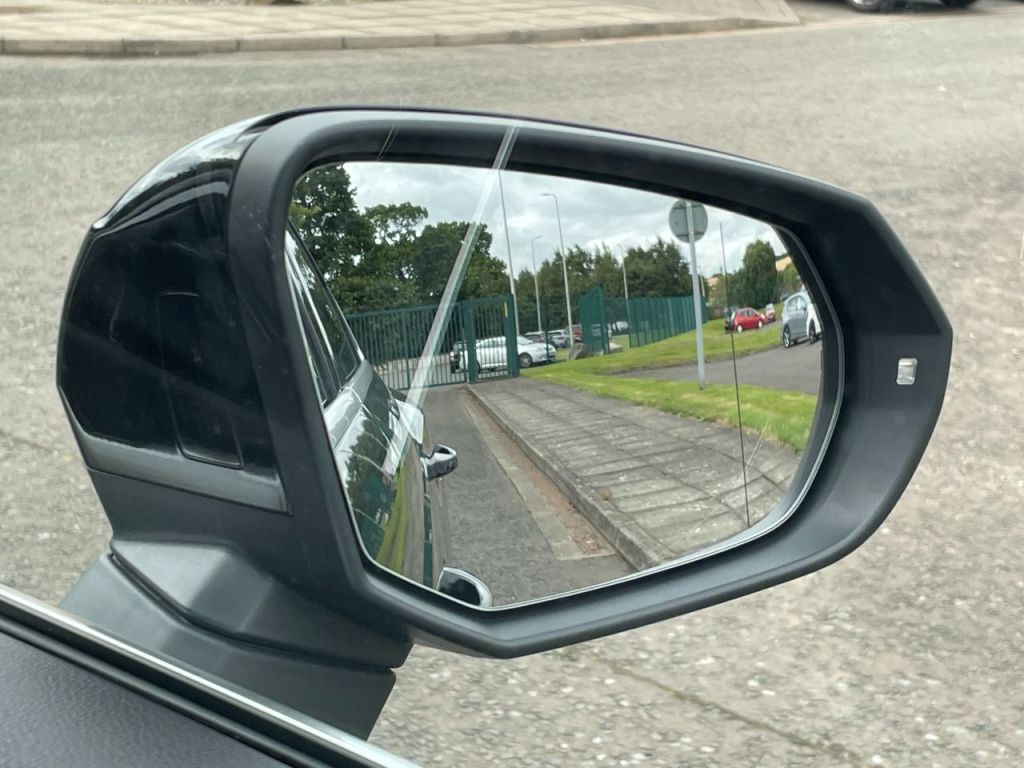 Used Audi Q3 2020 for sale - 76840440: Photo 53