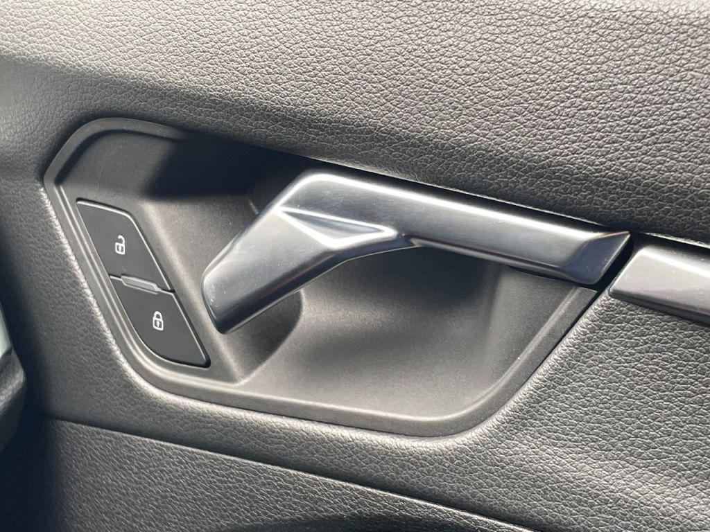 Used Audi Q3 2020 for sale - 76840440: Photo 54