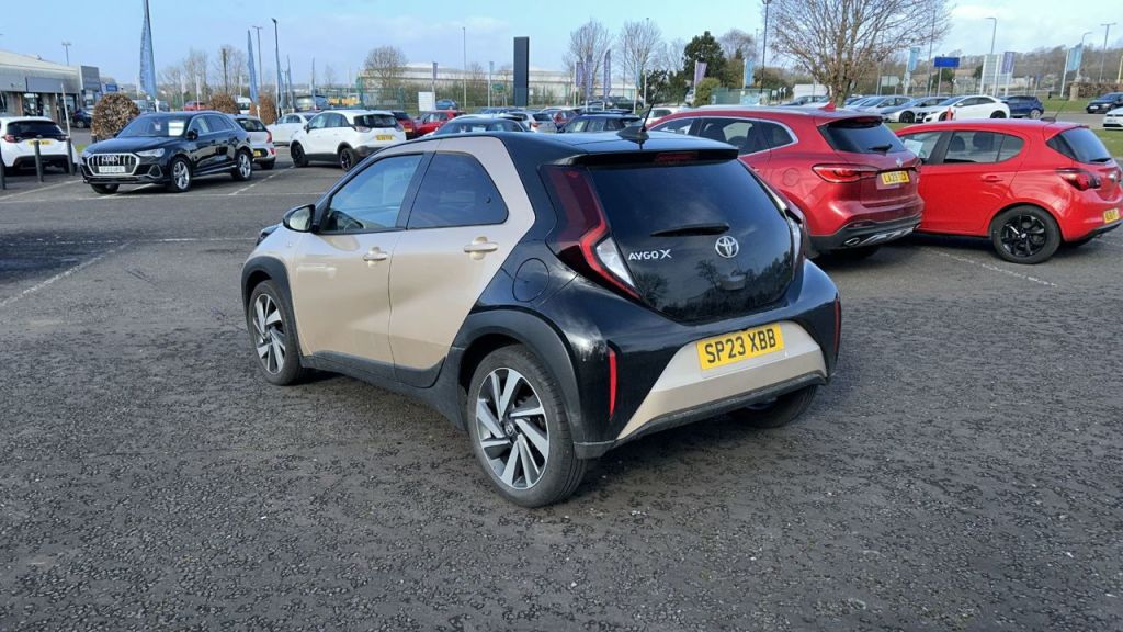 Used Toyota Aygo X 2023 for sale - 78043855: Photo 3