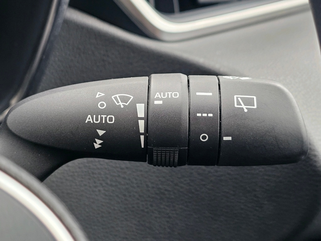 Used Toyota Corolla 2020 for sale - 76840554: Photo 29