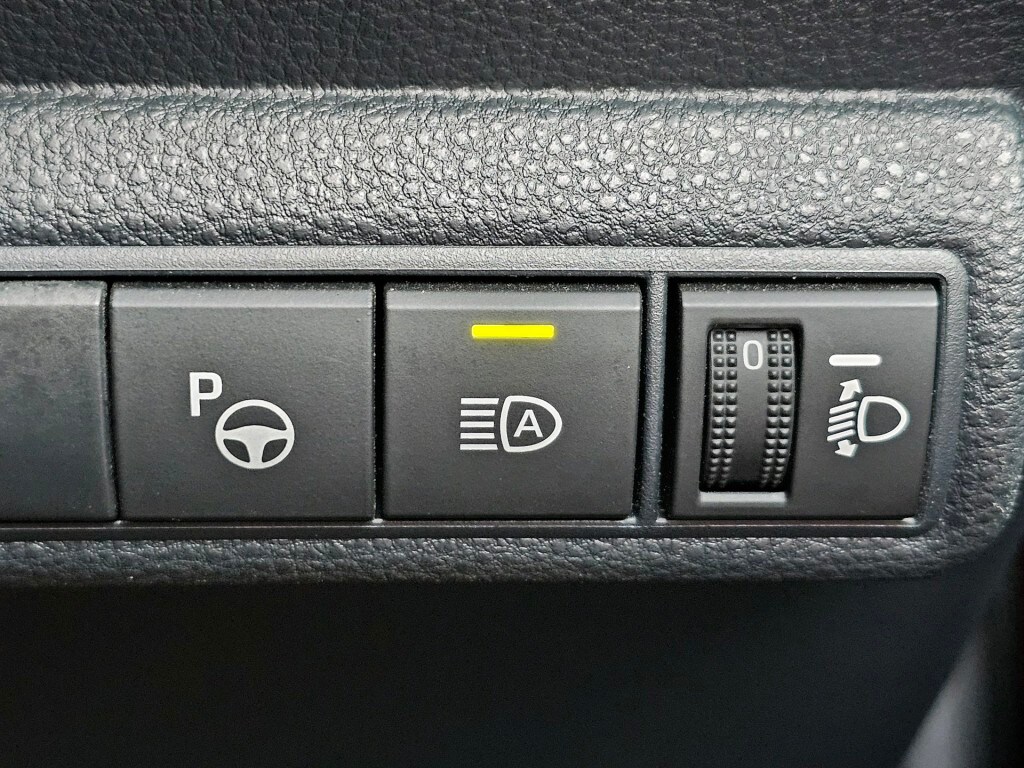 Used Toyota Corolla 2020 for sale - 76840554: Photo 30