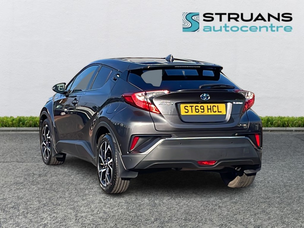 Used Toyota C-HR 2019 for sale - 76840501: Photo 2