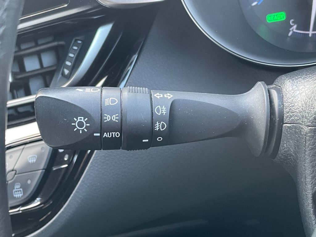 Used Toyota C-HR 2019 for sale - 76840501: Photo 38