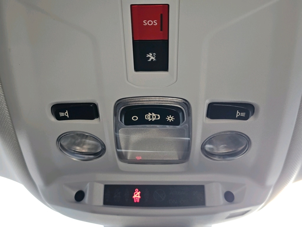 Used Peugeot 2008 2021 for sale - 77071909: Photo 38