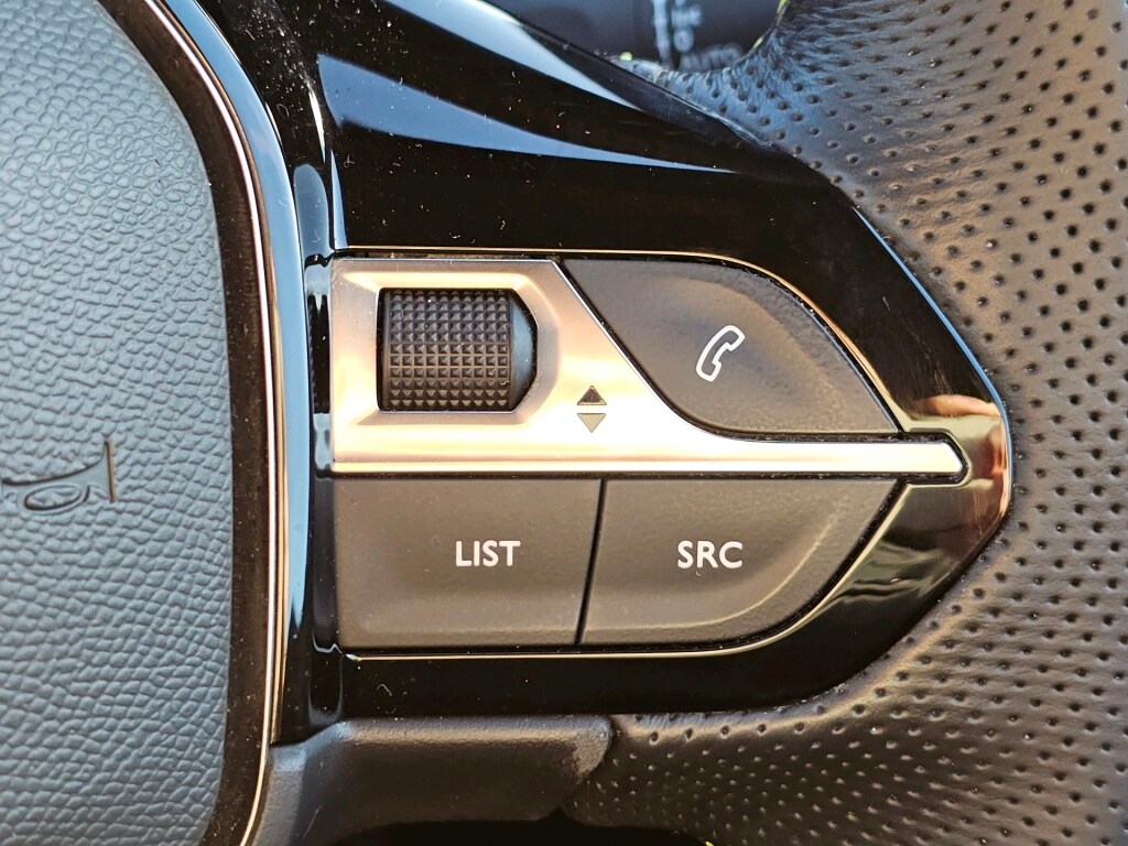 Used Peugeot 2008 2021 for sale - 76840543: Photo 34