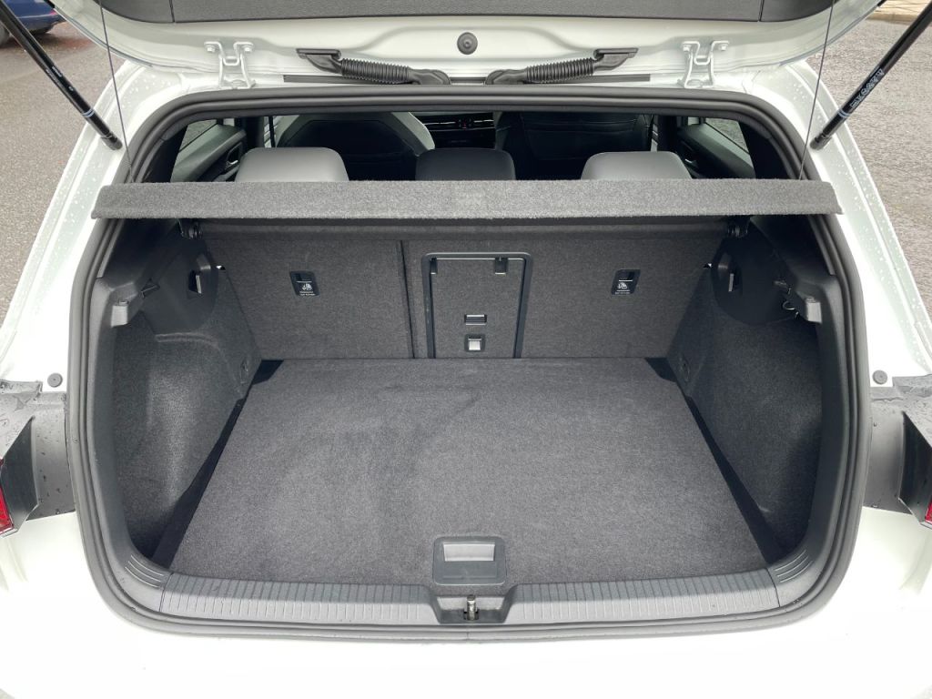 Used Volkswagen Golf 2024 for sale - 76840482: Photo 24