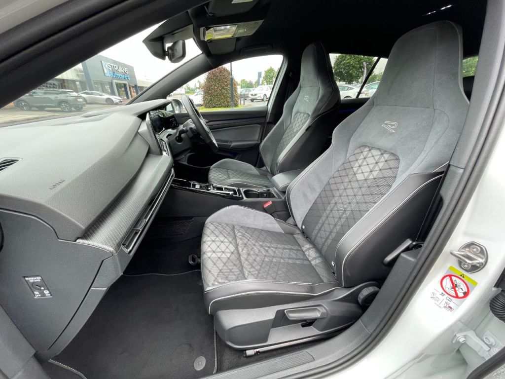 Used Volkswagen Golf 2024 for sale - 76840482: Photo 35