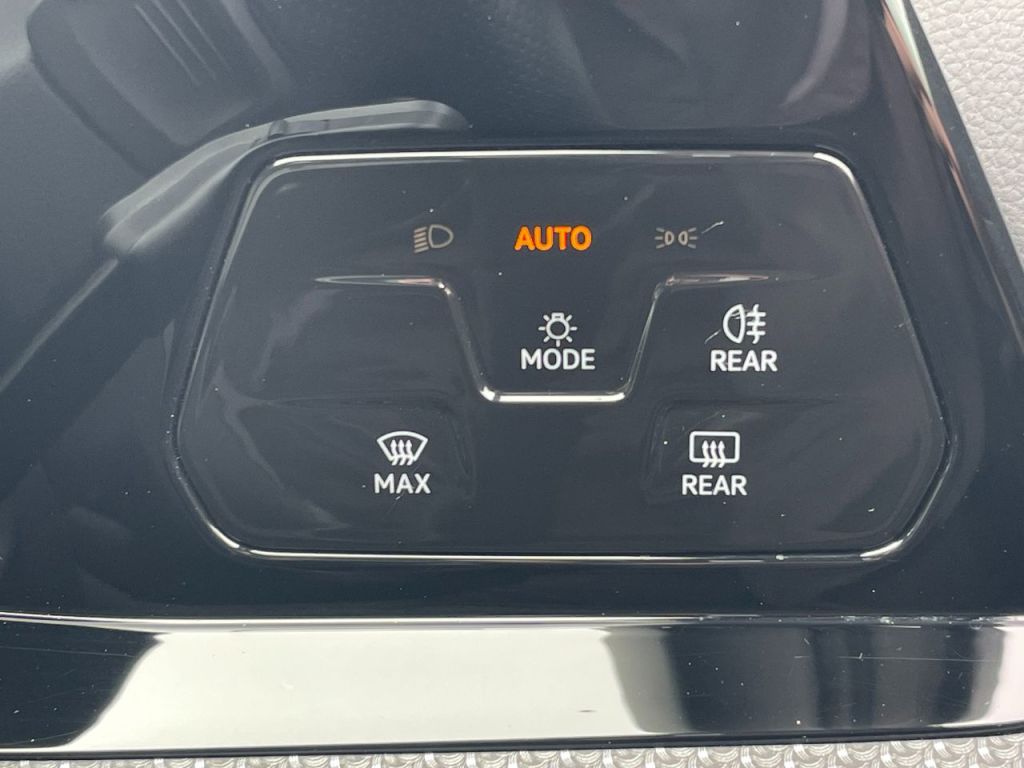 Used Volkswagen Golf 2024 for sale - 76840482: Photo 53