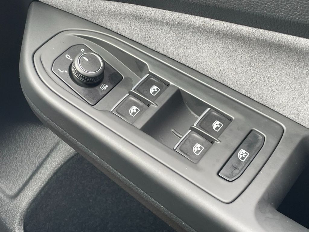 Used Volkswagen Golf 2024 for sale - 76840482: Photo 7