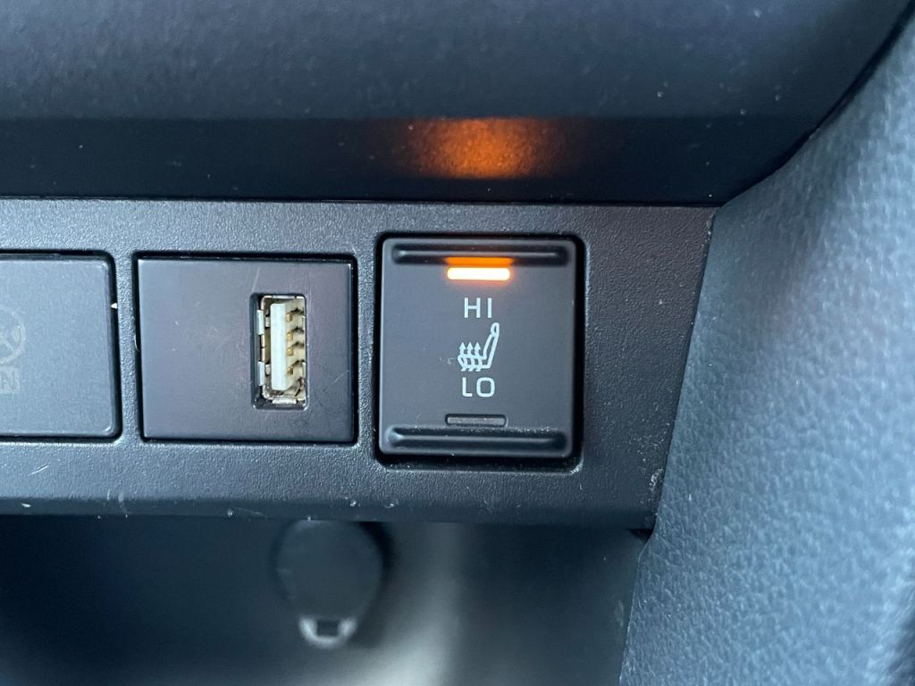 Used Toyota Yaris Cross 2022 for sale - 76840472: Photo 33