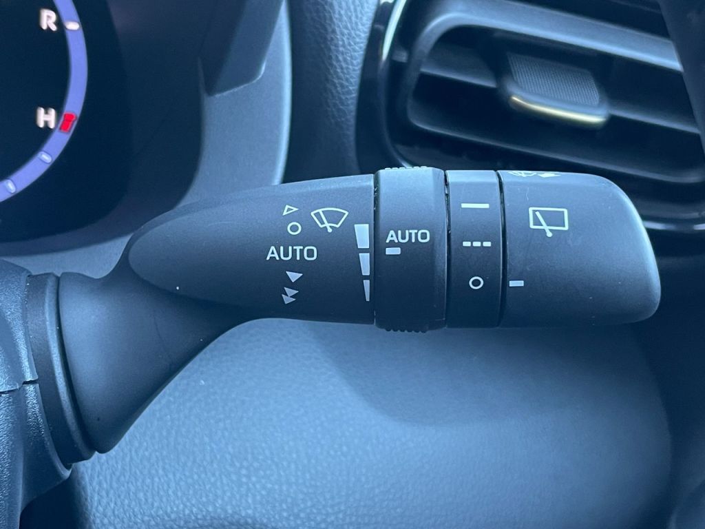 Used Toyota Yaris Cross 2022 for sale - 76840472: Photo 39