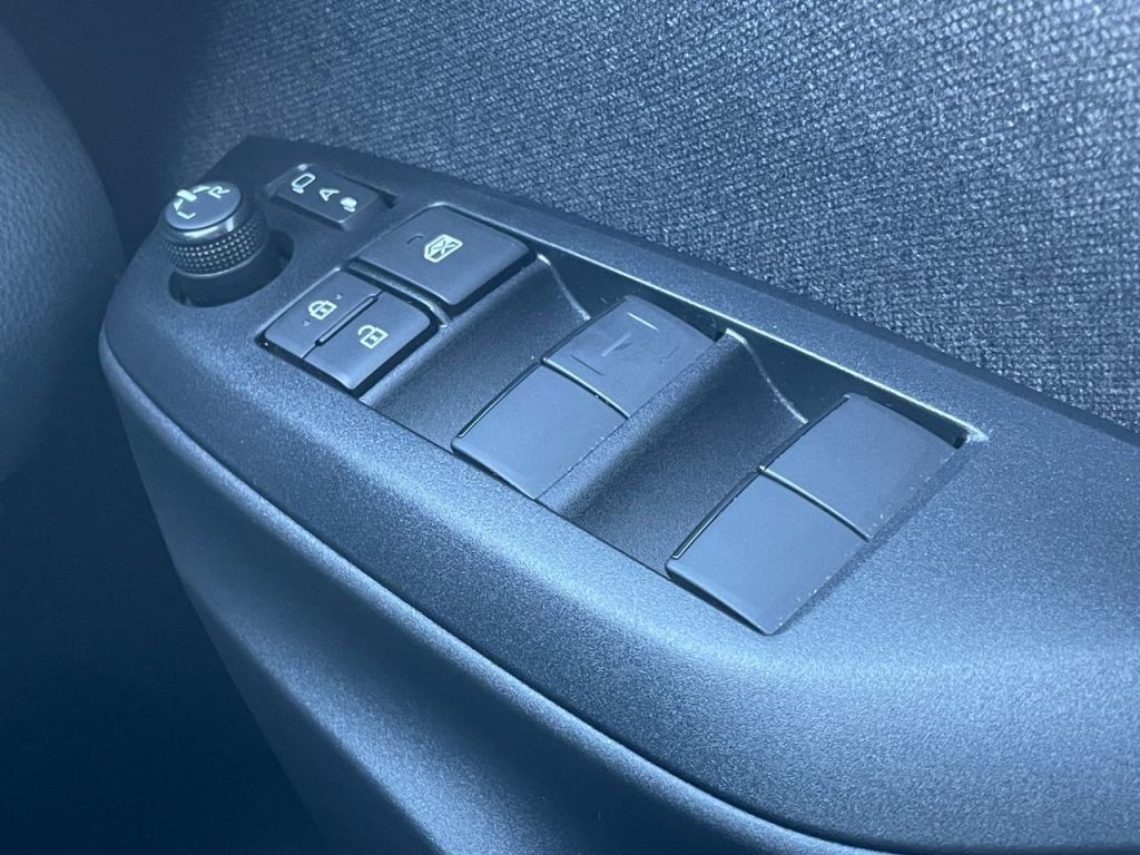 Used Toyota Yaris Cross 2022 for sale - 76840472: Photo 40