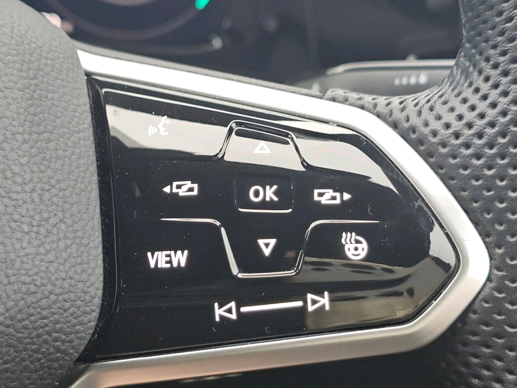 Used Volkswagen Golf 2023 for sale - 77394093: Photo 35