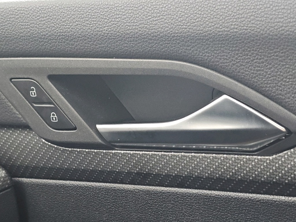 Used Volkswagen Golf 2023 for sale - 77394093: Photo 41