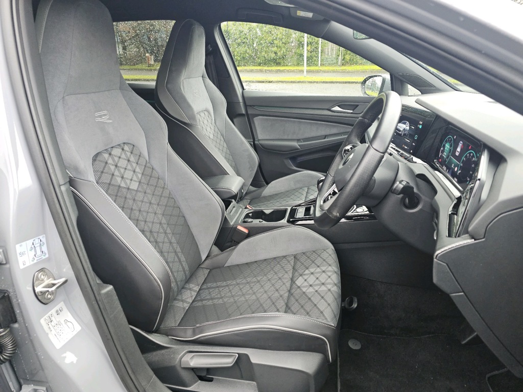 Used Volkswagen Golf 2023 for sale - 77394093: Photo 9