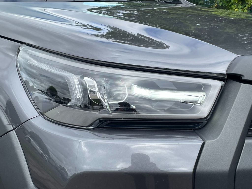 Used Toyota Hilux 2023 for sale - 76840504: Photo 12