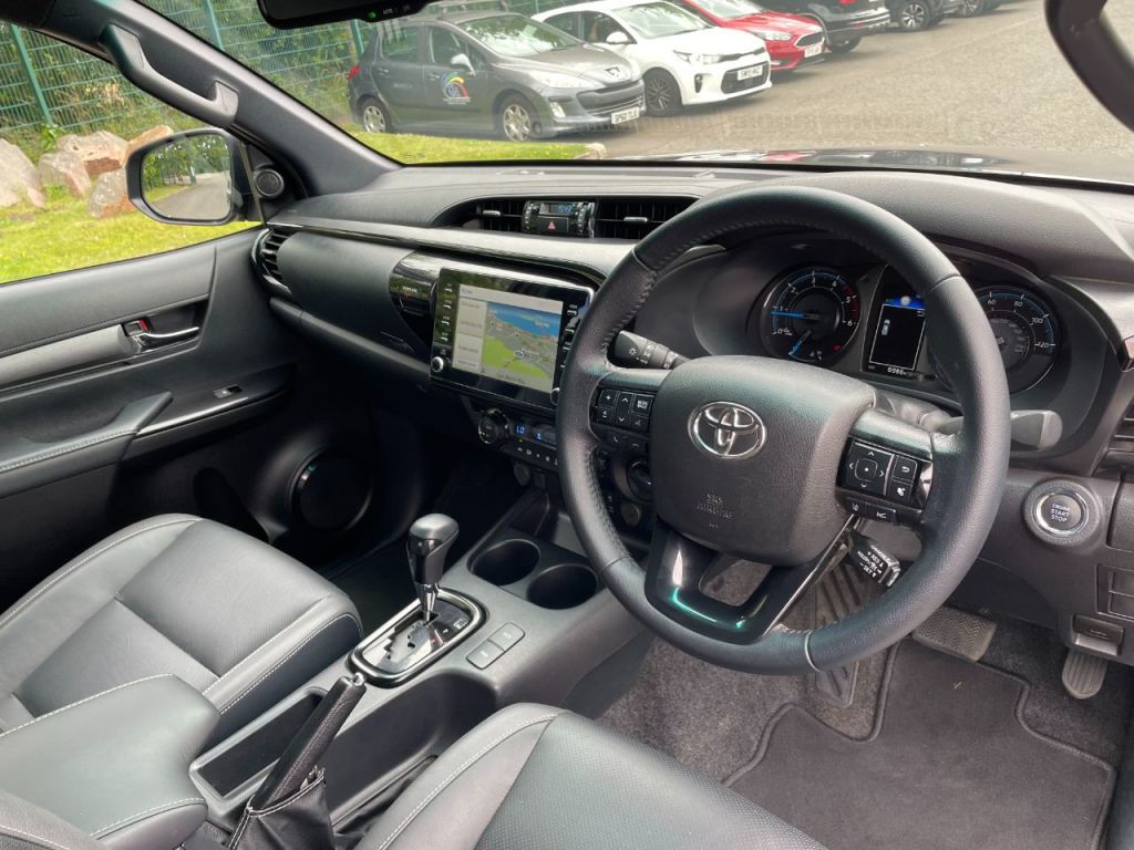 Used Toyota Hilux 2023 for sale - 76840504: Photo 25