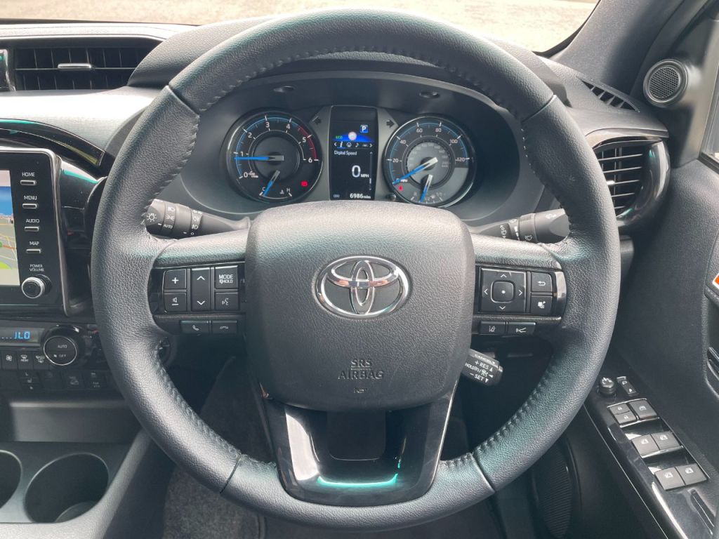 Used Toyota Hilux 2023 for sale - 76840504: Photo 27