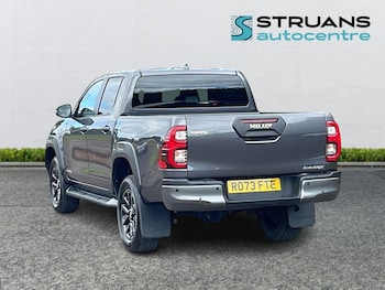 Used Toyota Hilux 2023 for sale - 76840504: Photo