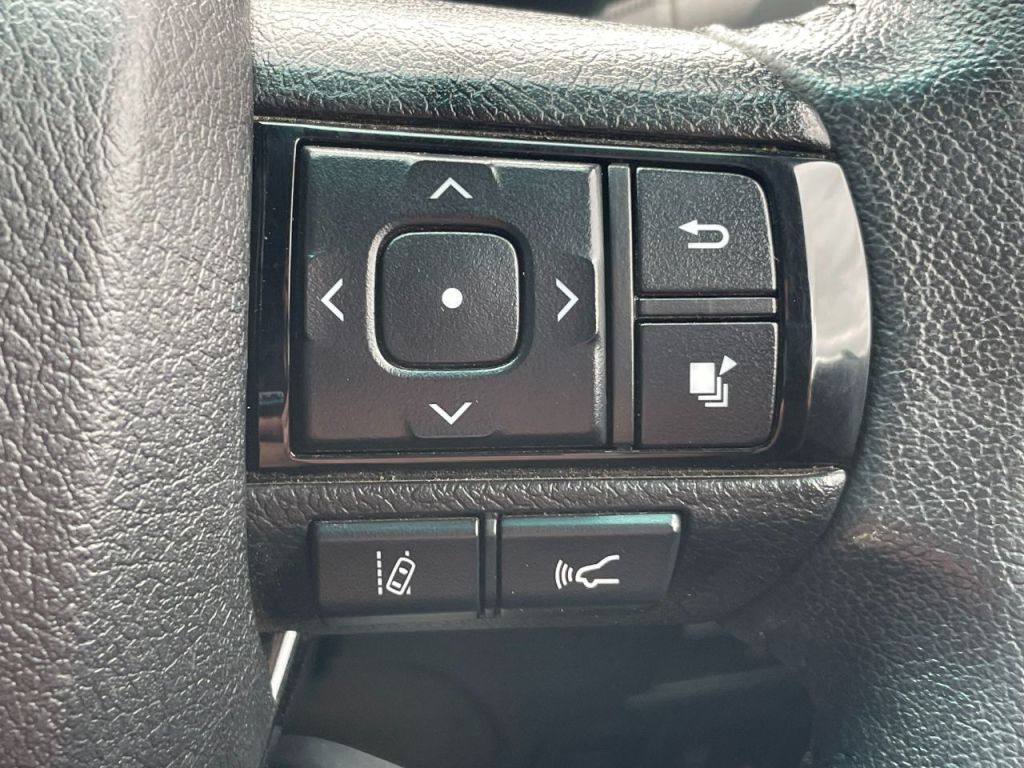Used Toyota Hilux 2023 for sale - 76840504: Photo 47