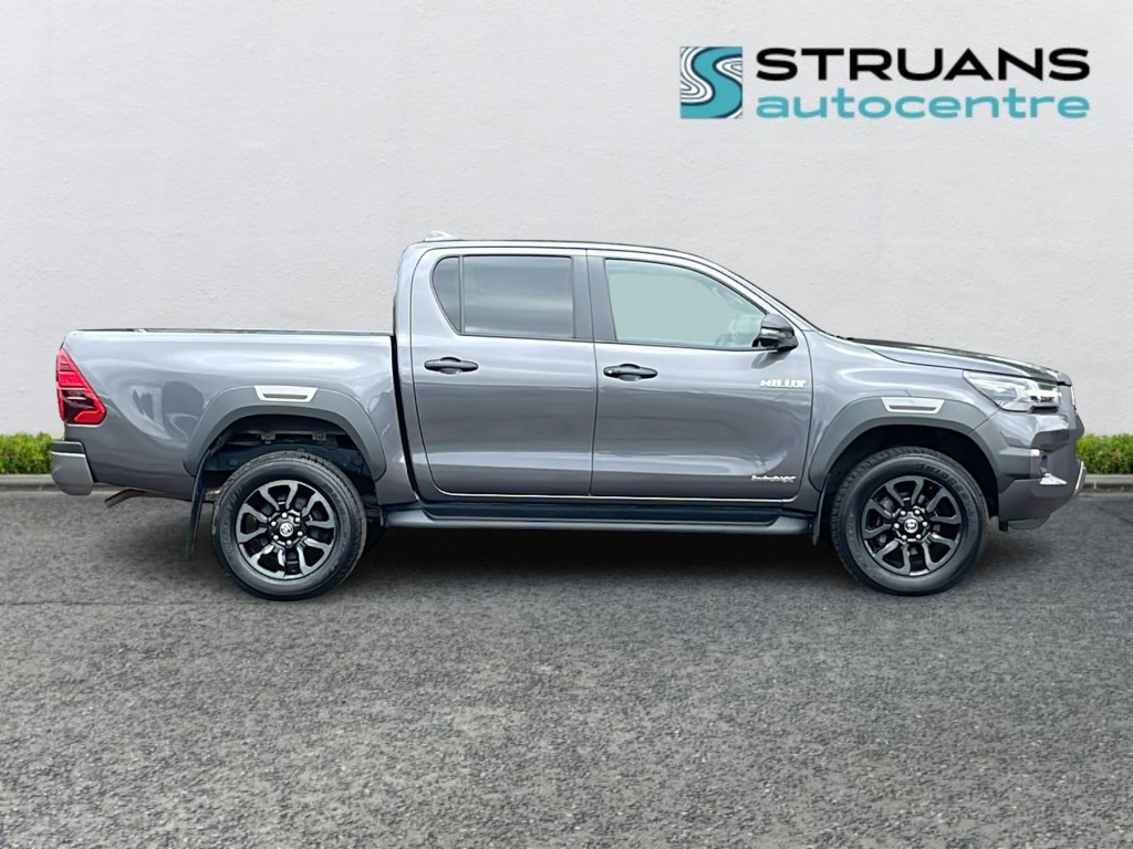 Used Toyota Hilux 2023 for sale - 76840504: Photo 5