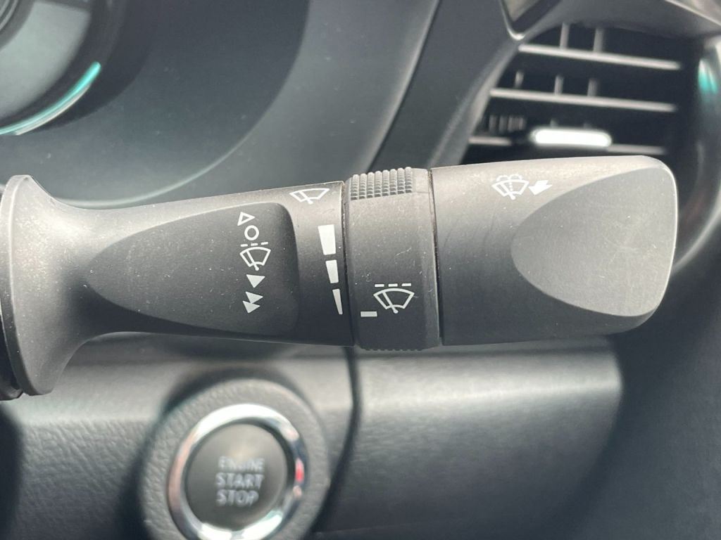 Used Toyota Hilux 2023 for sale - 76840504: Photo 50