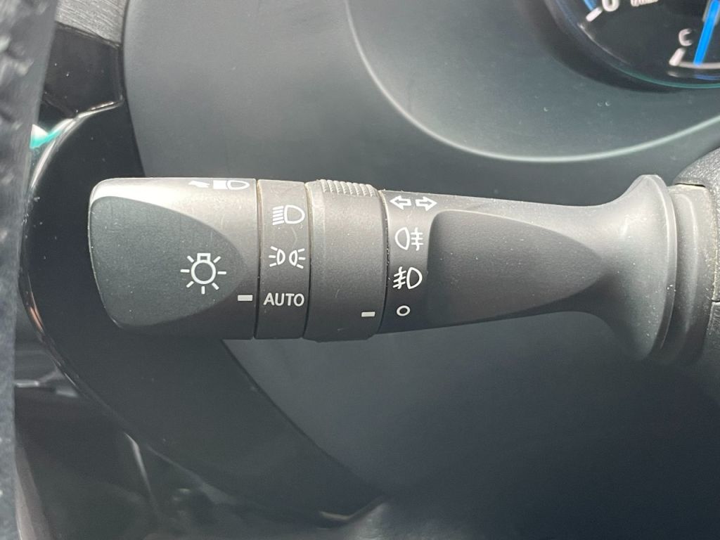 Used Toyota Hilux 2023 for sale - 76840504: Photo 51