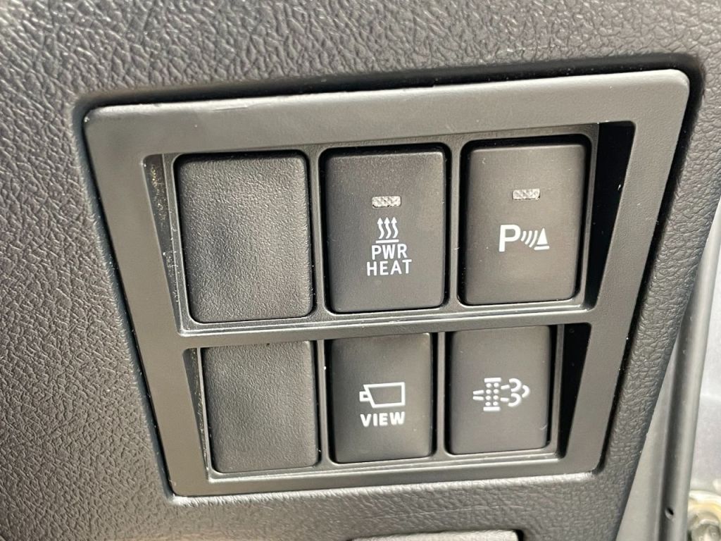 Used Toyota Hilux 2023 for sale - 76840504: Photo 52