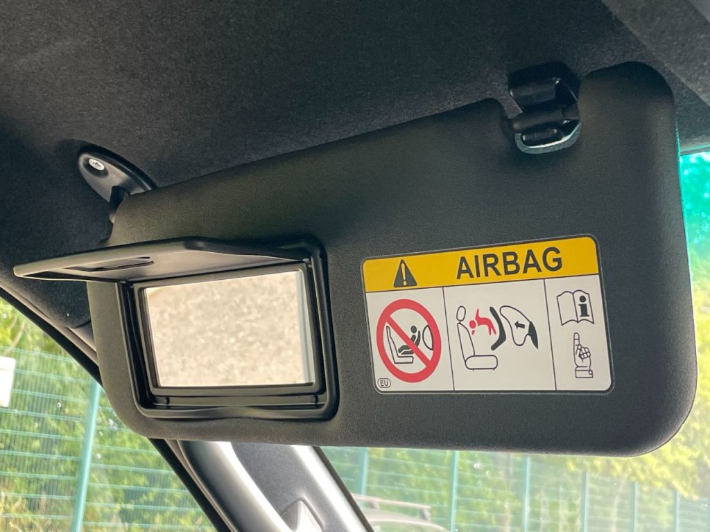 Used Toyota Hilux 2023 for sale - 76840504: Photo 59