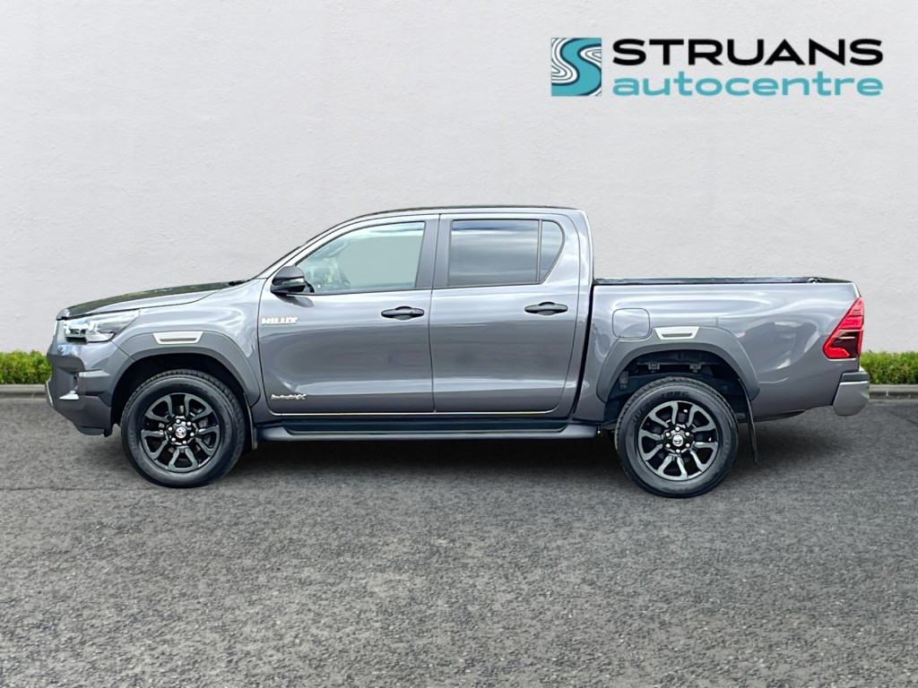 Used Toyota Hilux 2023 for sale - 76840504: Photo 6