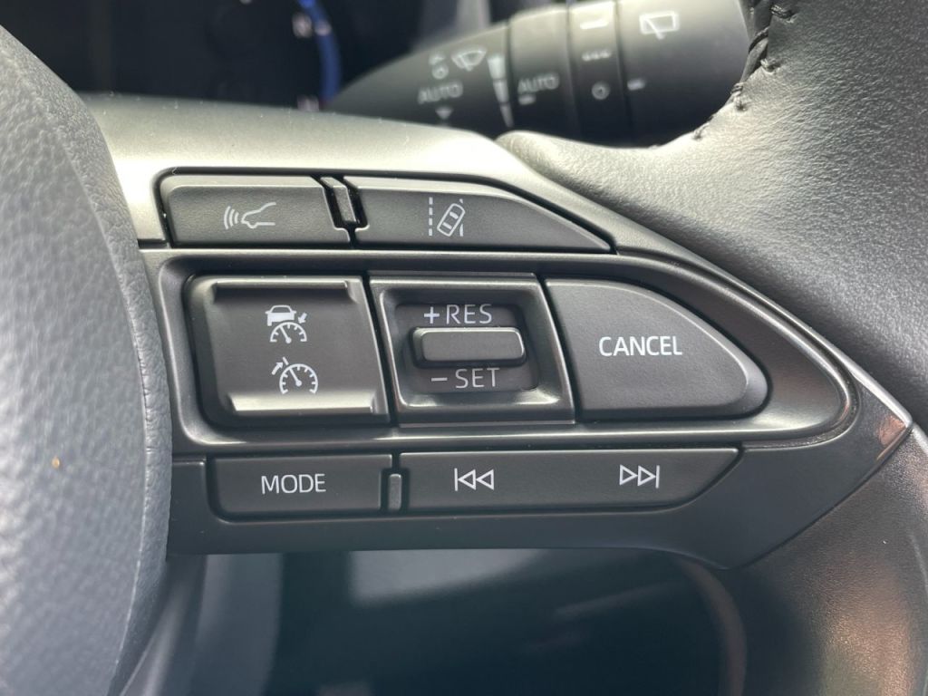 Used Toyota Yaris Cross 2022 for sale - 76840464: Photo 46