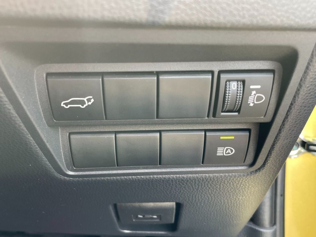 Used Toyota Yaris Cross 2022 for sale - 76840464: Photo 54