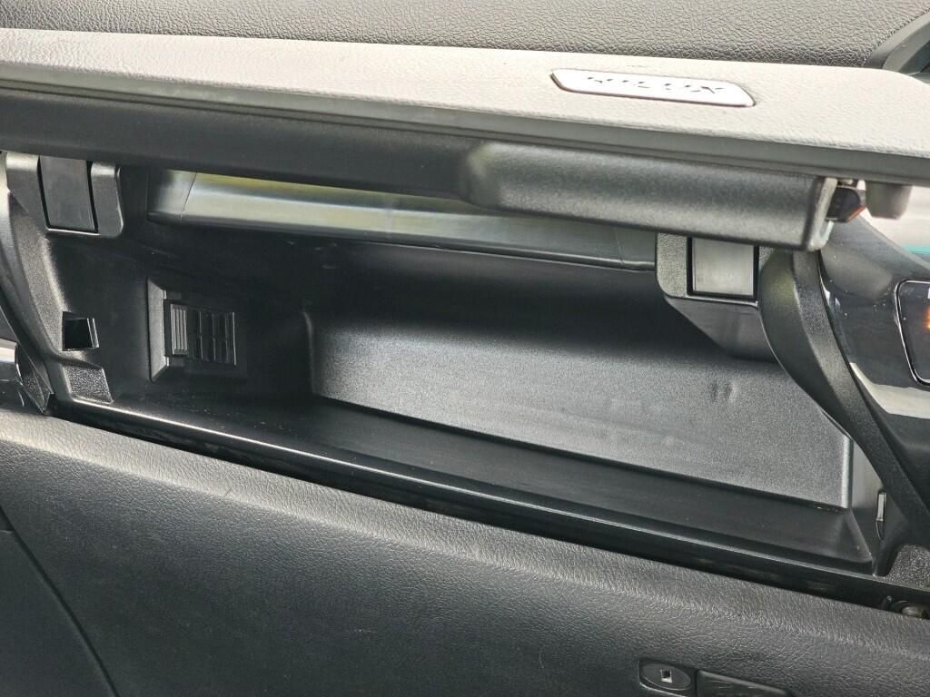 Used Toyota Hilux 2019 for sale - 76840496: Photo 29