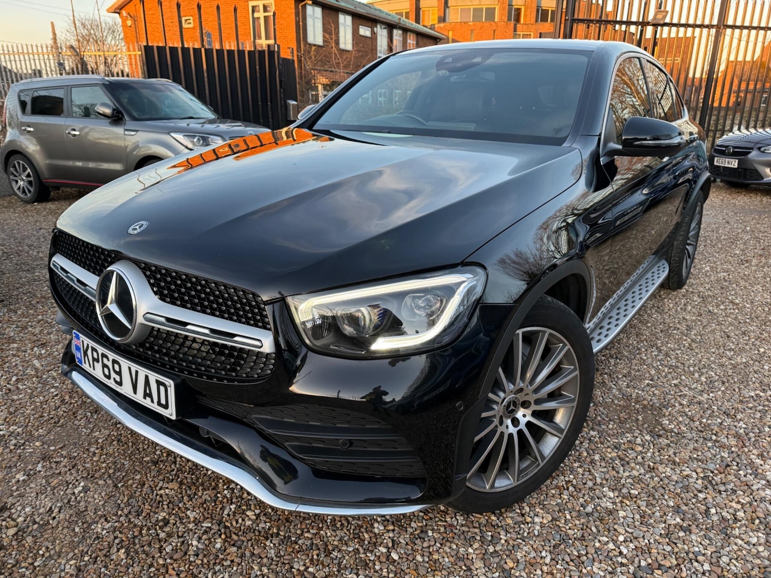 Used Mercedes-Benz GLC for sale - 77723629: Photo 3