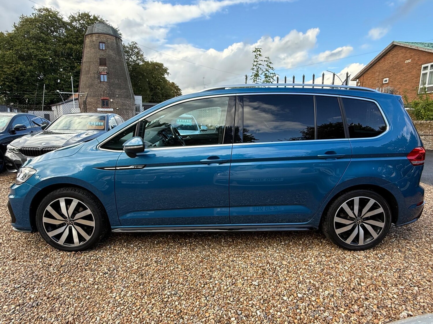 Used Volkswagen Touran for sale - 77722872: Photo 11