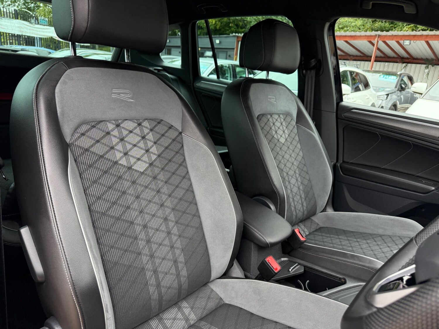 Used Volkswagen Tiguan for sale - 77724020: Photo 12