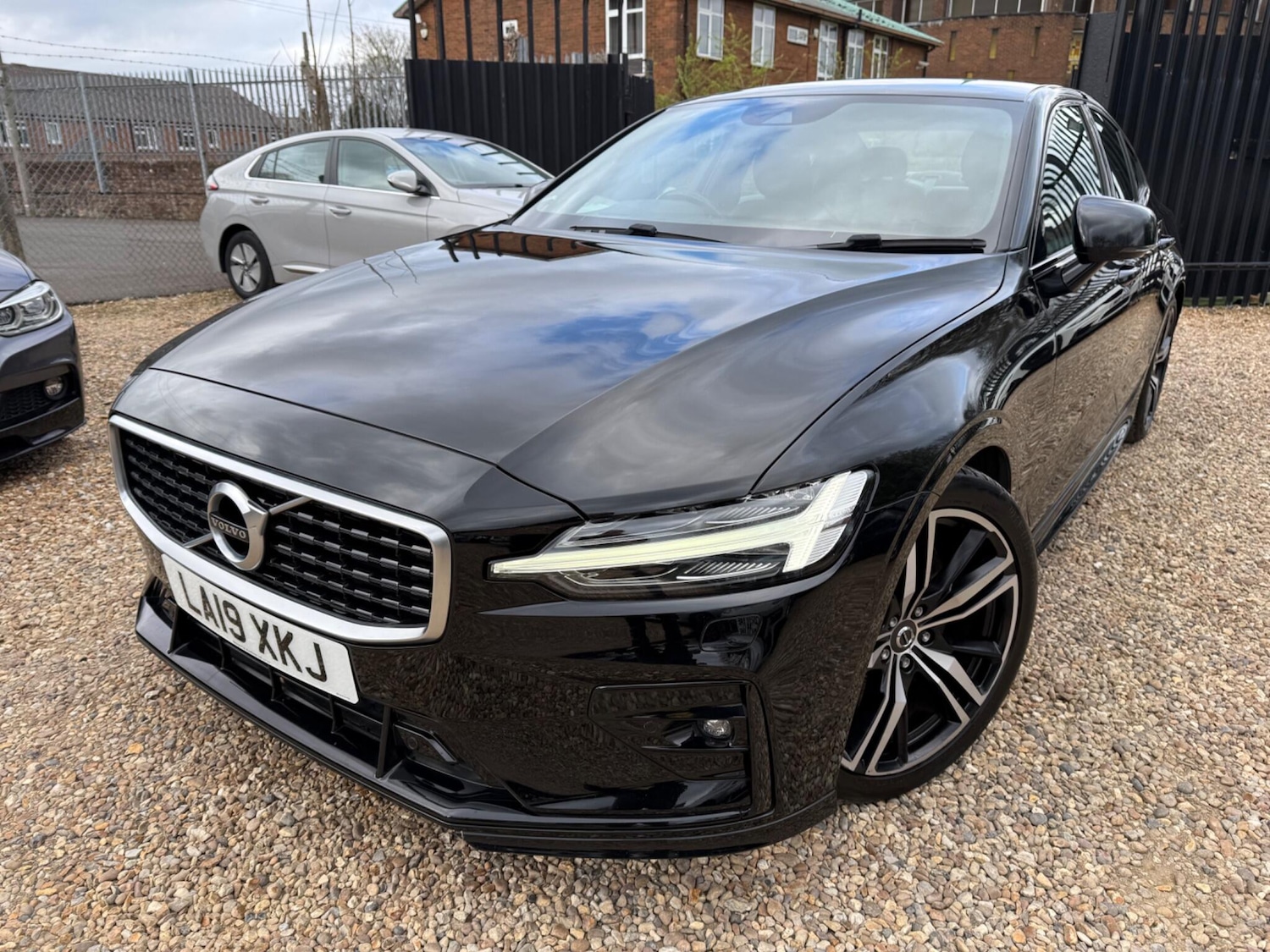 Used Volvo S60 2019 for sale - 78204317: Photo 3