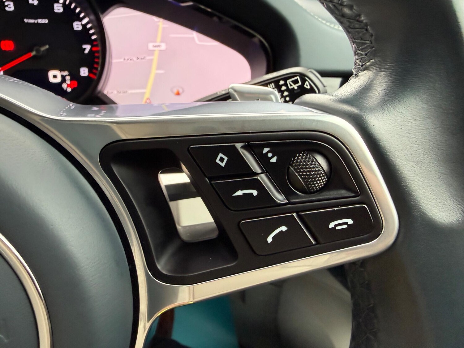 Used Porsche Cayenne for sale - 77724050: Photo 24