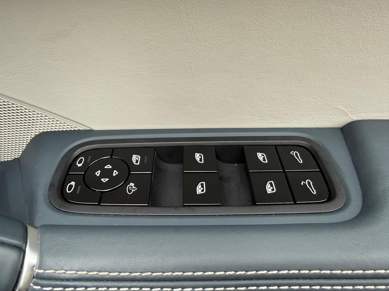 Used Porsche Cayenne for sale - 77724050: Photo 36