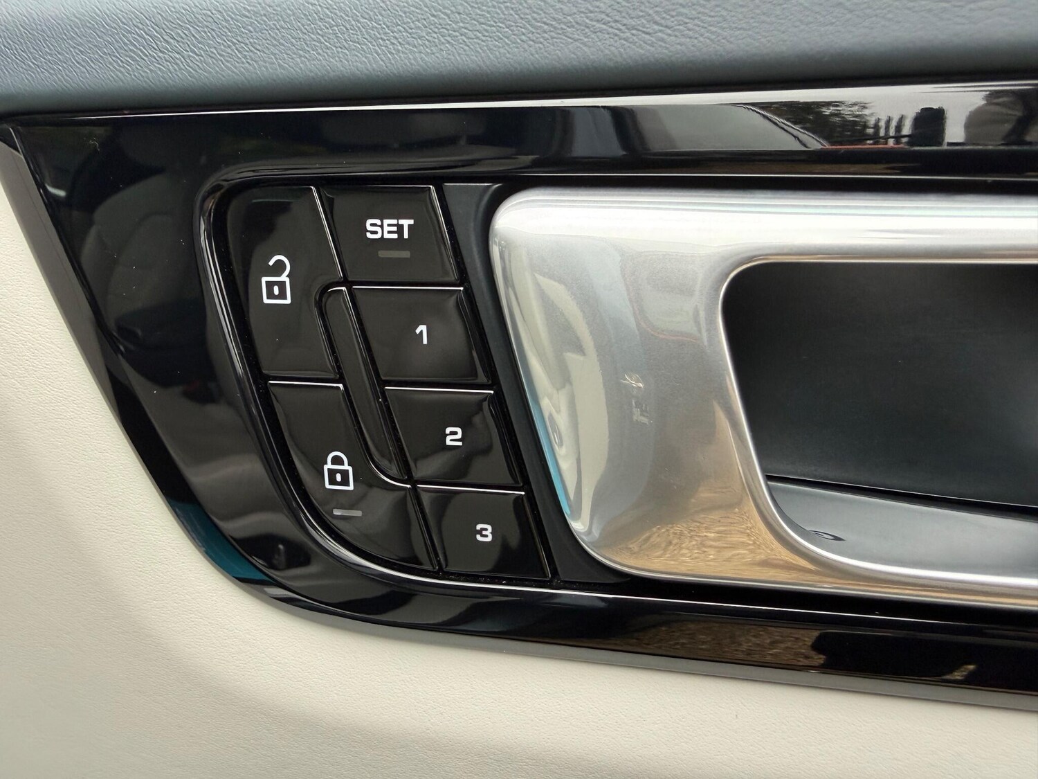 Used Porsche Cayenne for sale - 77724050: Photo 37