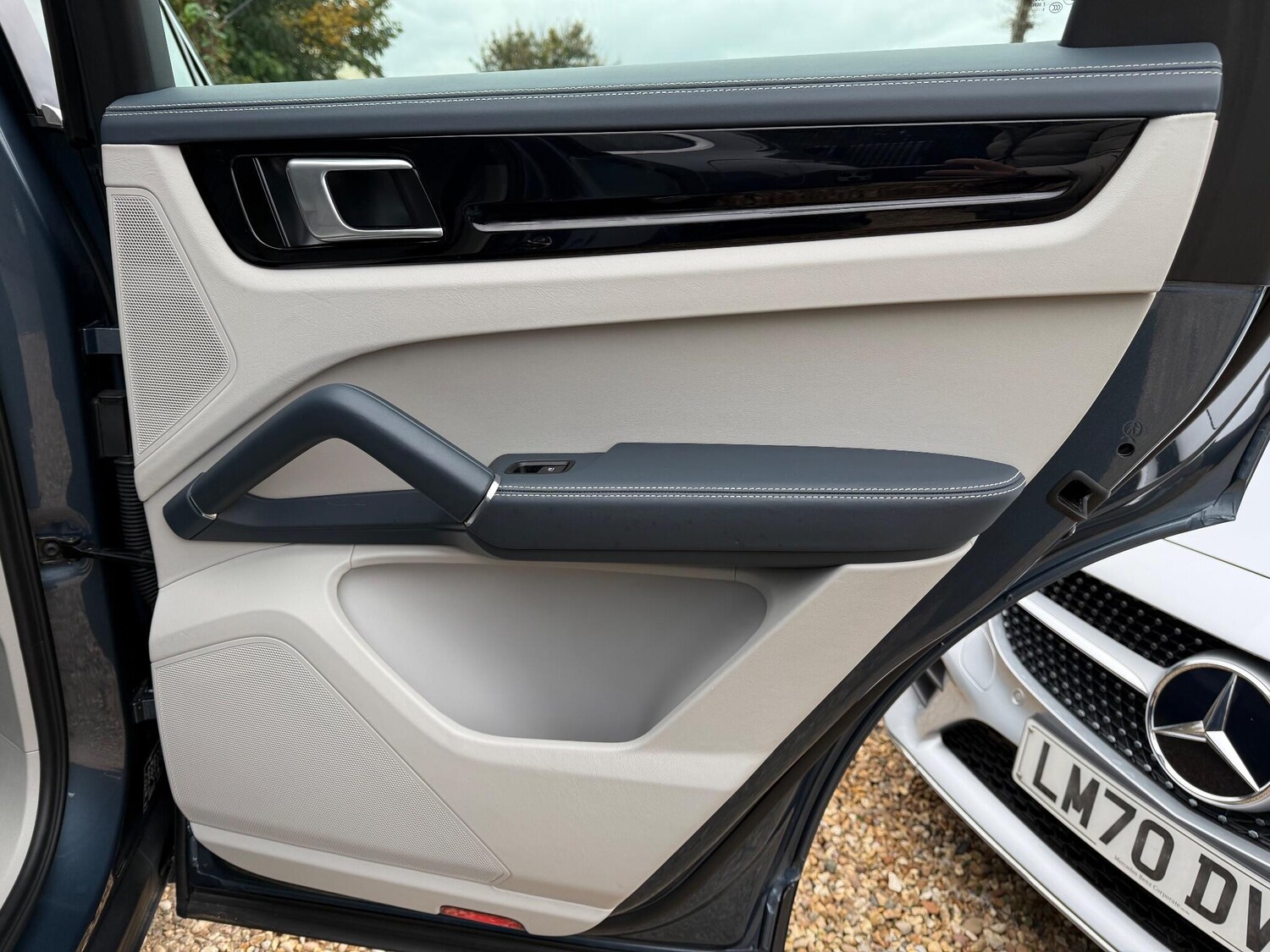 Used Porsche Cayenne for sale - 77724050: Photo 42