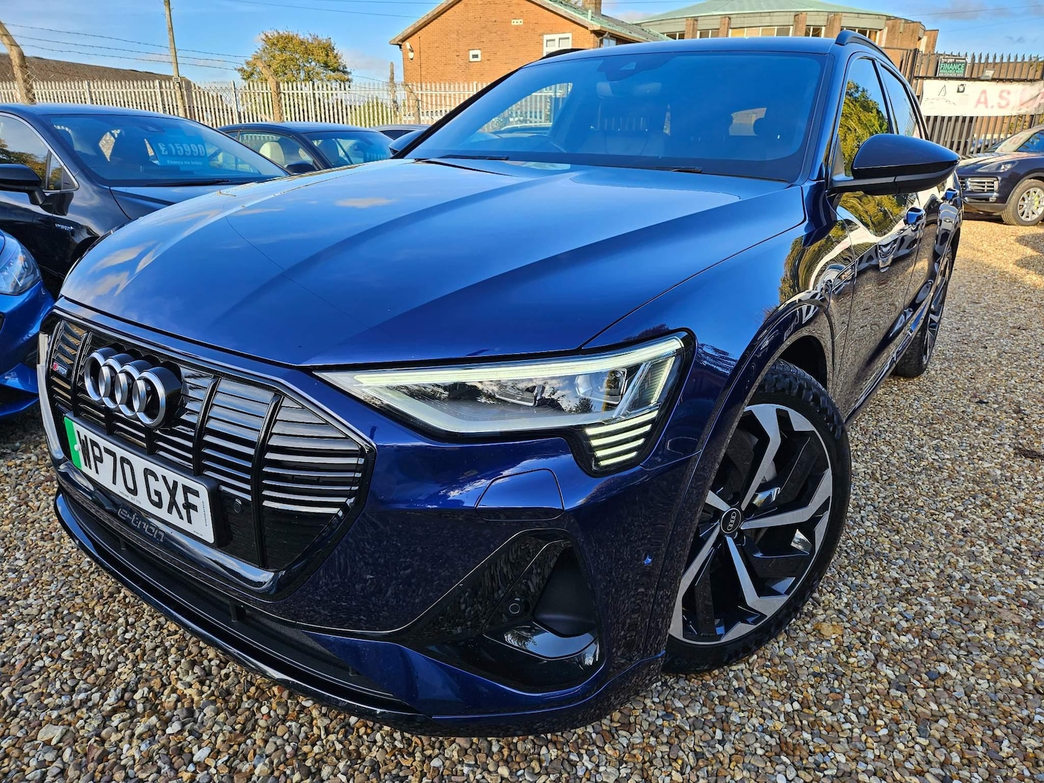 Used Audi e-tron 2021 for sale - 78147960: Photo 3