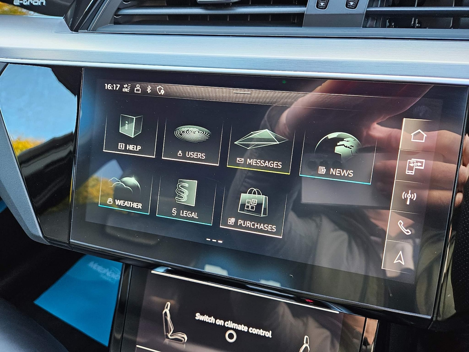 Used Audi e-tron 2021 for sale - 78147960: Photo 31