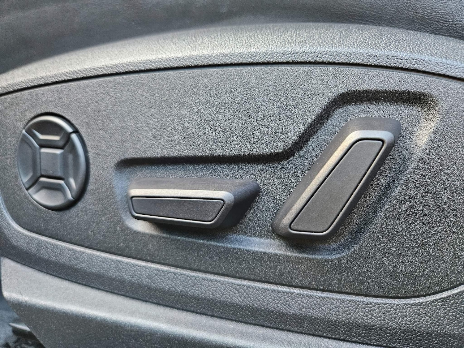 Used Audi e-tron 2021 for sale - 78147960: Photo 42