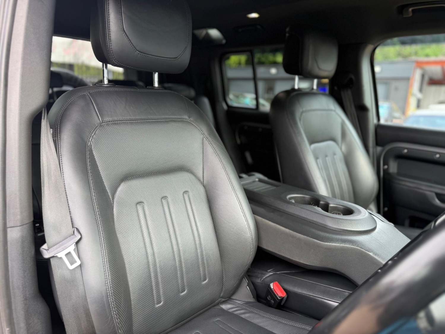 Used Land Rover Defender 110 for sale - 77723945: Photo 15