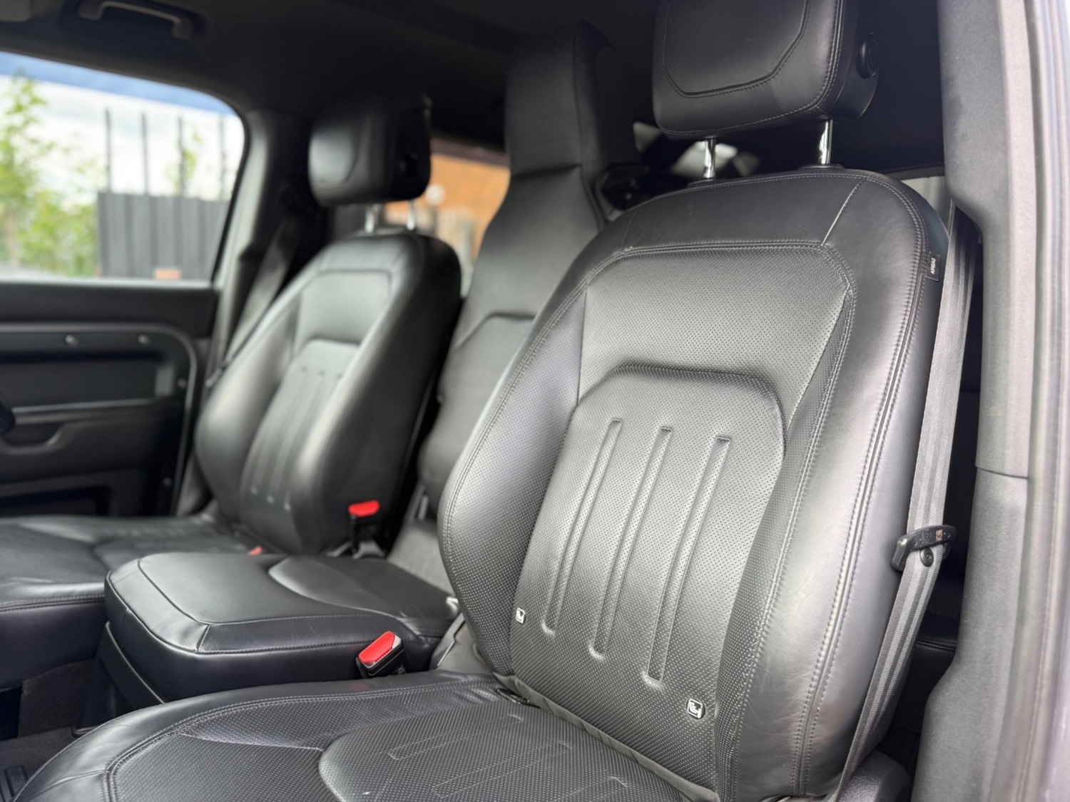 Used Land Rover Defender 110 for sale - 77723945: Photo 19