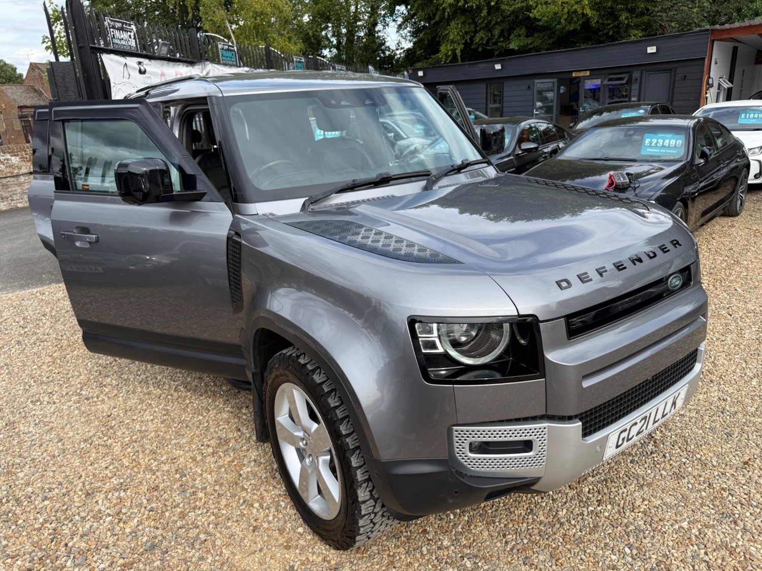 Used Land Rover Defender 110 for sale - 77723945: Photo 63